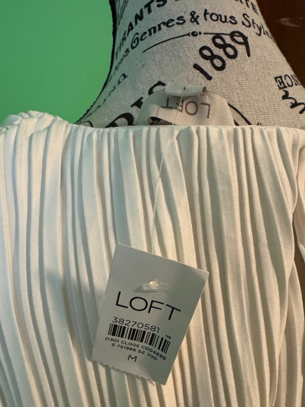 LOFT Ivory Pleated Blouson Top - Picture 2 of 6